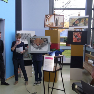 ka-2014-3 Montessori-Schulzentrum Leipzig - Neuigkeiten - Kunst statt Kuchen: 1. Kunstauktion am Maria Montessori Schulzentrum